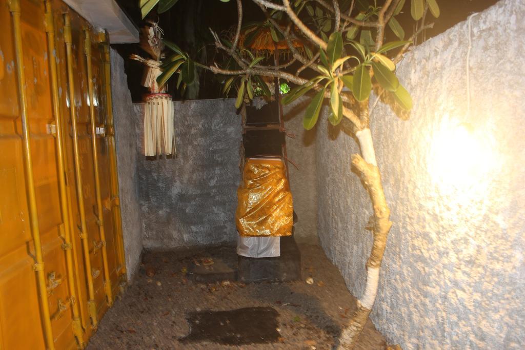 Kubu Container Hotell Uluwatu Exteriör bild