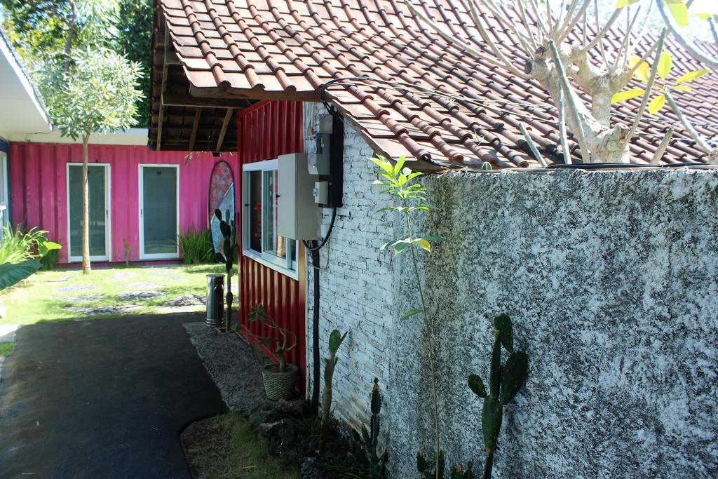 Kubu Container Hotell Uluwatu Exteriör bild