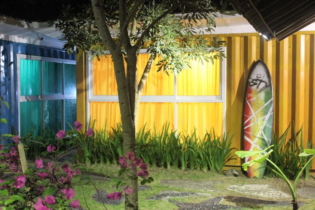 Kubu Container Hotell Uluwatu Exteriör bild