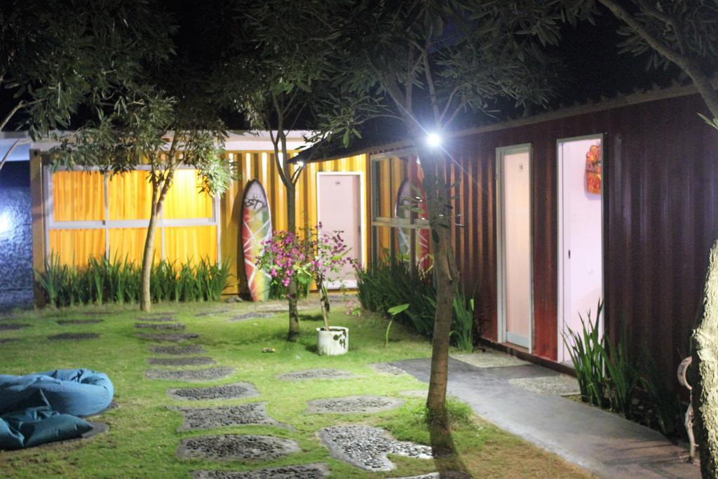 Kubu Container Hotell Uluwatu Exteriör bild