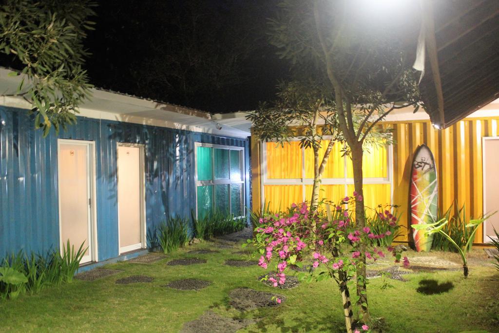 Kubu Container Hotell Uluwatu Exteriör bild